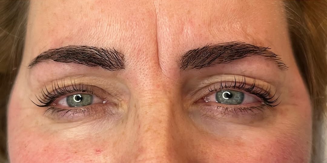 Nachher: Lashlifting mit gefärbten, gezupften Brauen